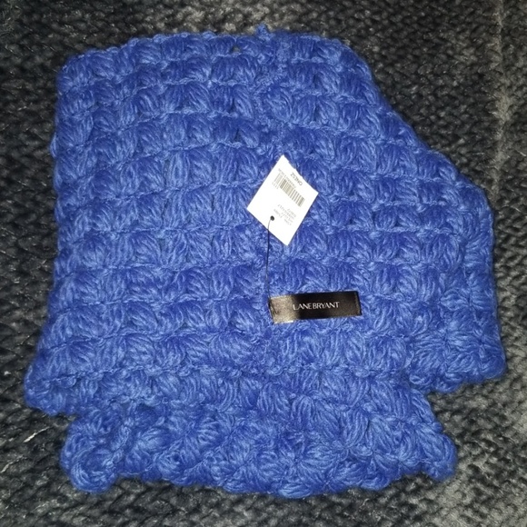 🆕️ Infinity Scarf - Picture 2 of 2